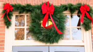 best ways to store your holiday decorations with self storage